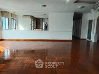 For rent 3 ベッドルーム apartment in Pathum Wan, Bangkok