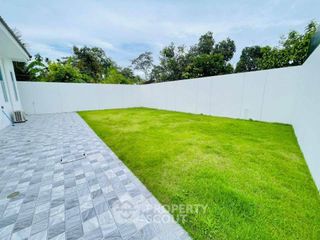 Casa en alquiler de 3 habitaciones en Bang Lamung, Chonburi