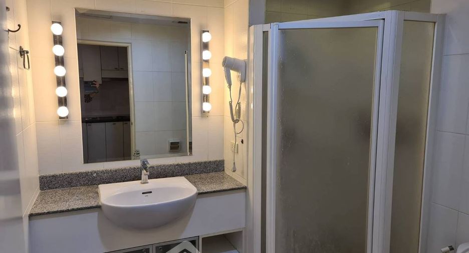 Wohnung zum Kauf mit 1 Zimmer in Yan Nawa, Bangkok