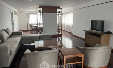 For rent 2 bedrooms apartment in Watthana, Bangkok