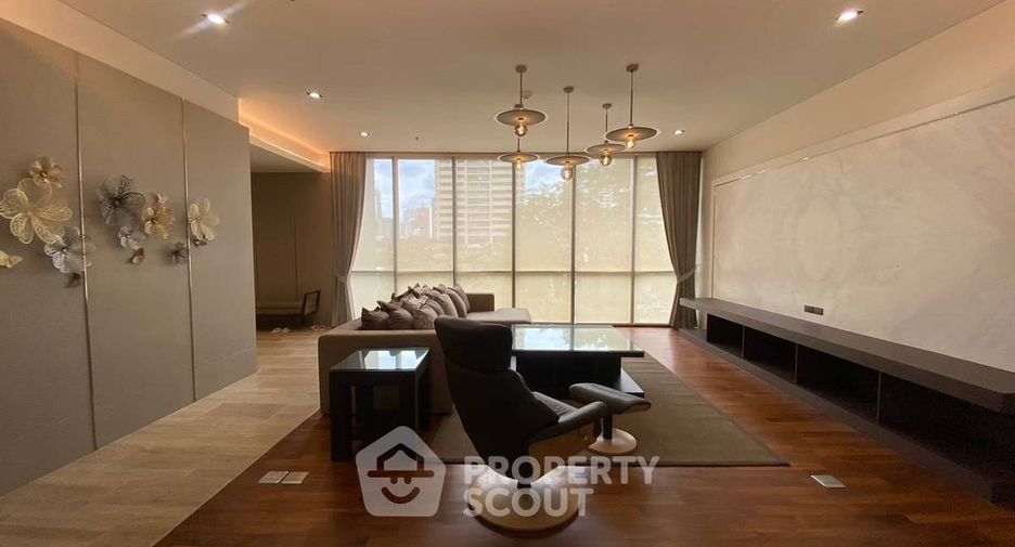 For rent 3 bedrooms condo in Watthana, Bangkok