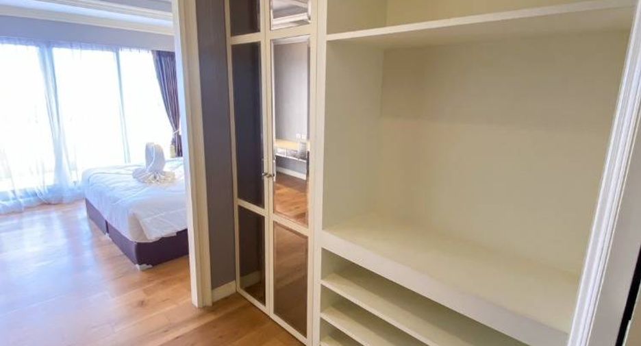 For sale 1 bed condo in Bang Rak, Bangkok
