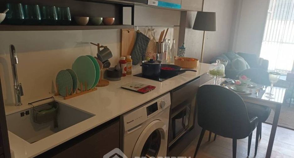 For sale 1 bed condo in Phaya Thai, Bangkok