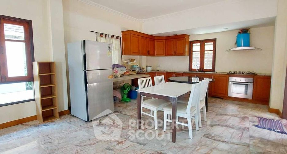 Casa en venta de 3 habitaciones en East Pattaya, Pattaya
