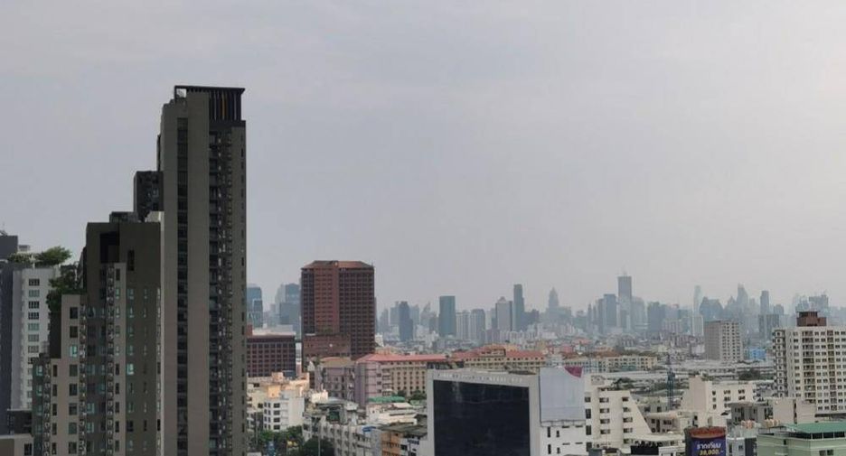 For sale 1 bed condo in Huai Khwang, Bangkok