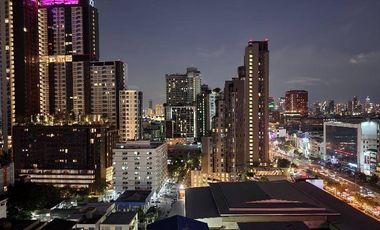 出售 1 卧室 公寓 在 Huai Khwang, 曼谷