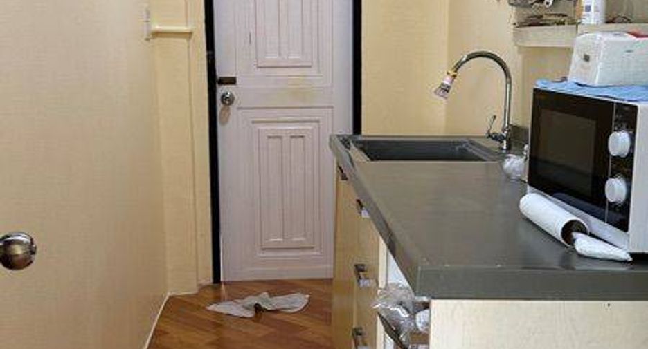 For rent 3 bedrooms townhouse in Bang Lamung, Chonburi