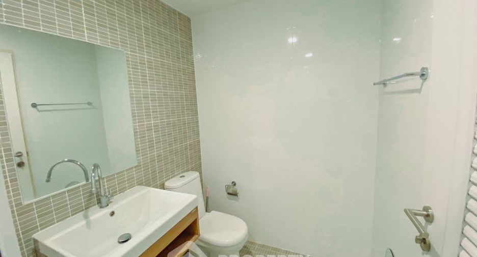 For sale 2 bedrooms condo in Sai Mai, Bangkok