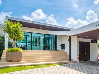 For rent 4 bedrooms villa in Na Jomtien, Pattaya