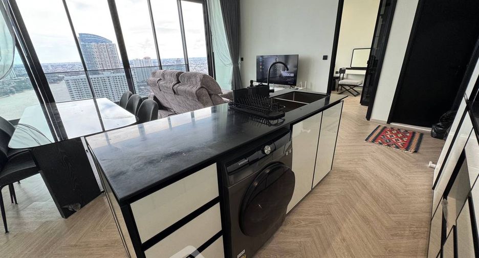 For rent 2 bedrooms condo in Khlong San, Bangkok