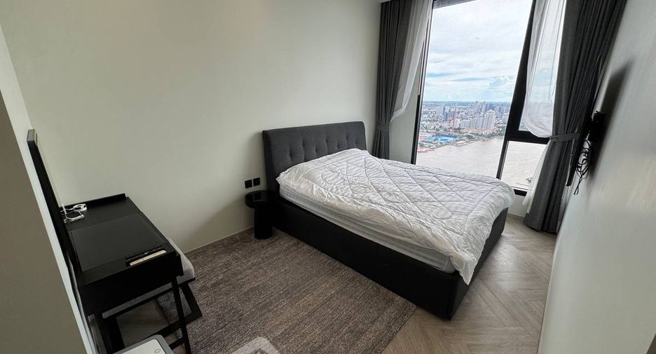 For rent 2 bedrooms condo in Khlong San, Bangkok