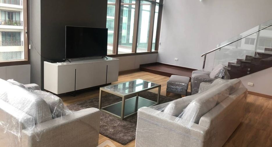 For sale 2 bedrooms condo in Khlong Toei, Bangkok
