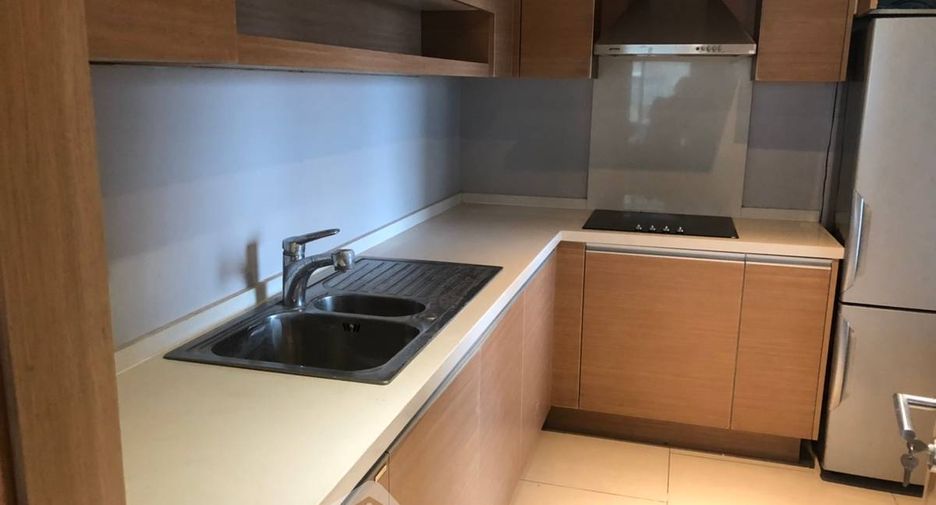For sale 2 bedrooms condo in Khlong Toei, Bangkok