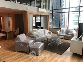 For sale 2 bedrooms condo in Khlong Toei, Bangkok
