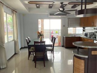 À louer 5 chambres maison à Bang Lamung, Chonburi