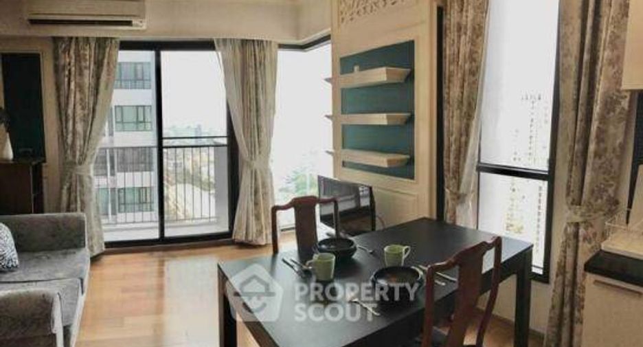 For sale 1 bed condo in Khlong San, Bangkok