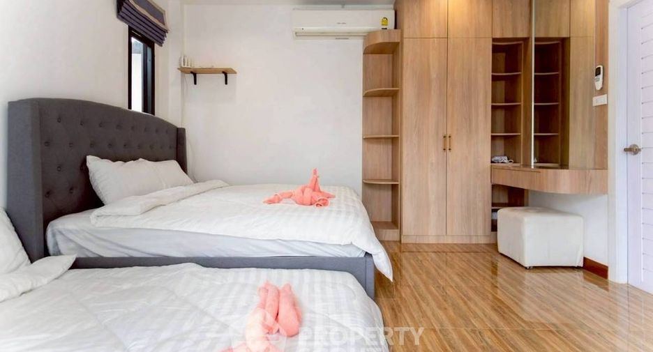 Villa en alquiler de 5 habitaciones en Huay Yai, Pattaya