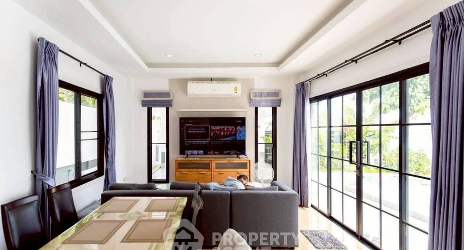 Villa en alquiler de 5 habitaciones en Huay Yai, Pattaya