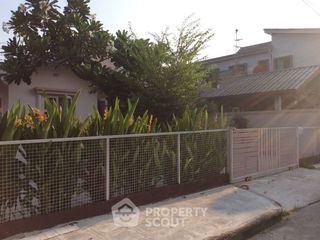For sale 2 bedrooms house in Saphan Sung, Bangkok