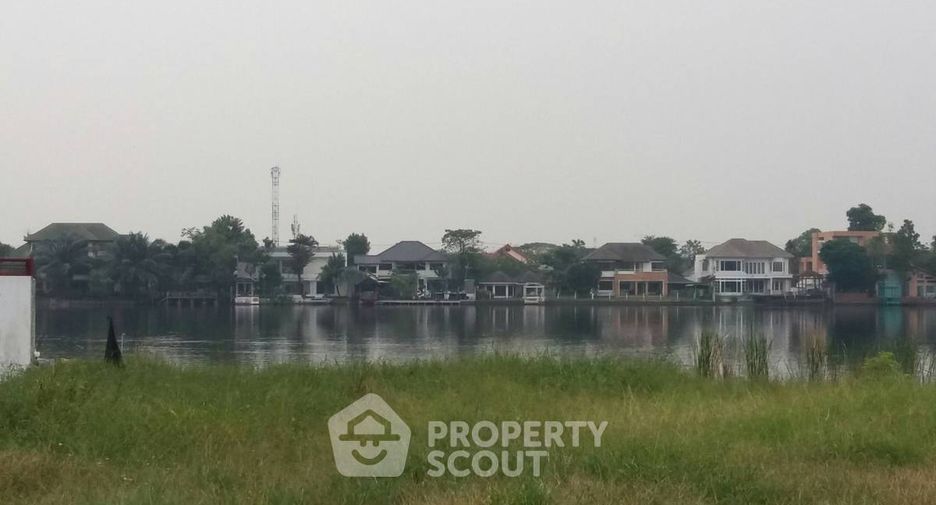 For sale 2 bedrooms house in Saphan Sung, Bangkok