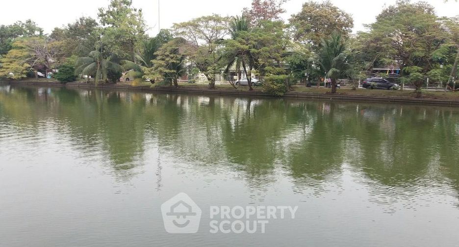 For sale 2 bedrooms house in Saphan Sung, Bangkok