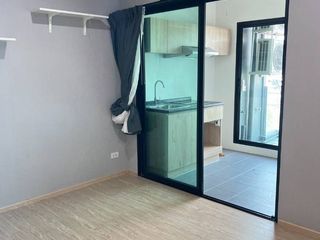 À vendre 1 chambre condo à Huai Khwang, Bangkok