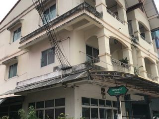 For sale 2 ベッドルーム townhouse in Bang Saray, Pattaya