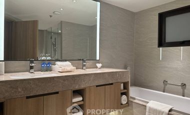 Apartamento en alquiler de 3 habitaciones en Khlong Toei, Bangkok