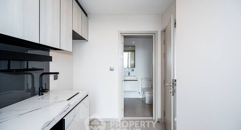 For sale 1 bed condo in Phra Khanong, Bangkok