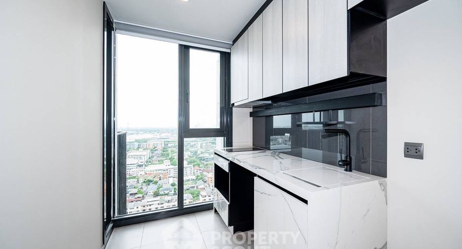 For sale 1 bed condo in Phra Khanong, Bangkok