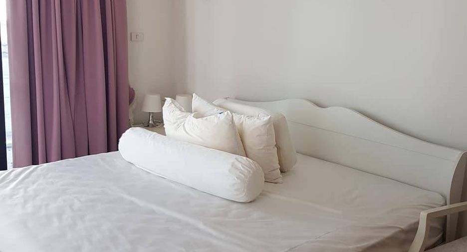 For sale 1 bed condo in Khlong Toei, Bangkok