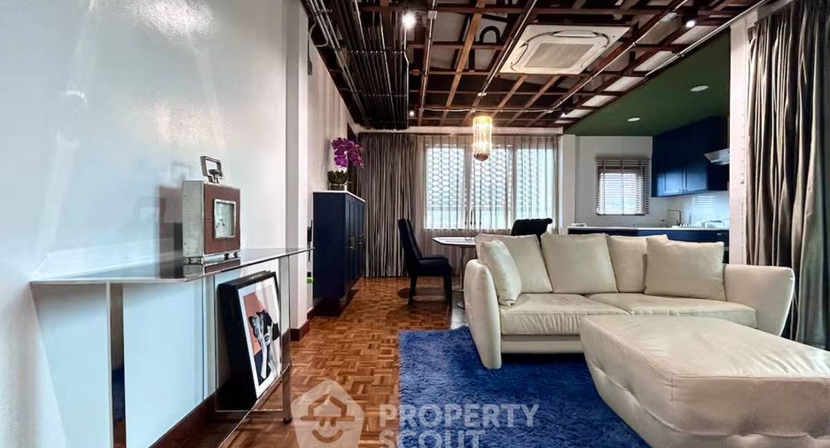 For rent 2 bedrooms apartment in Watthana, Bangkok