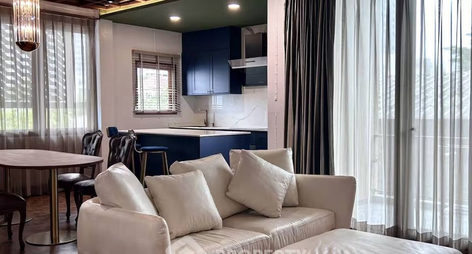 For rent 2 bedrooms apartment in Watthana, Bangkok