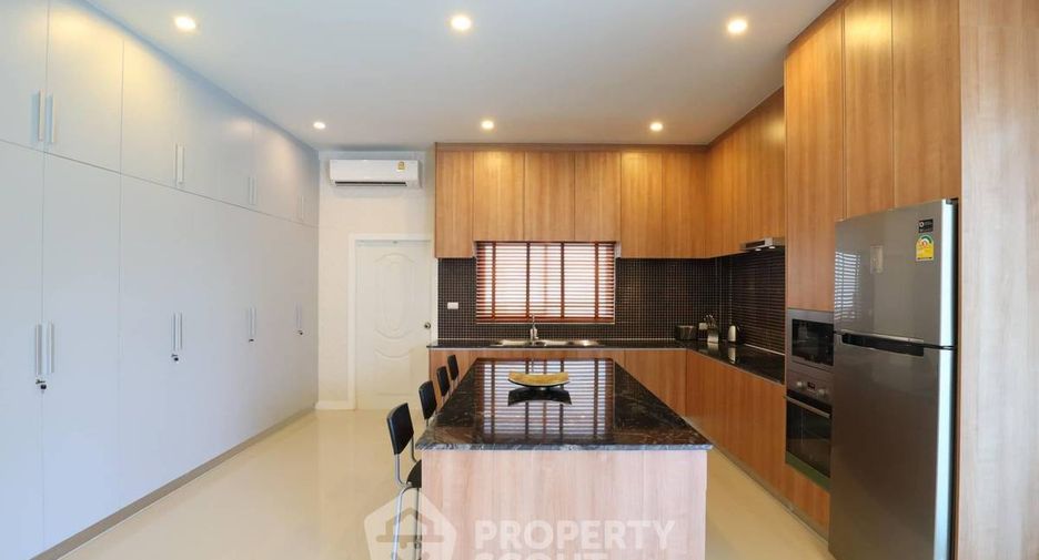 Haus zur Miete und zum Kauf mit 3 Zimmer in Huay Yai, Pattaya