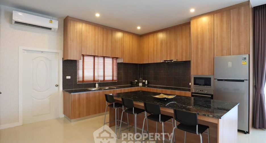 Haus zur Miete und zum Kauf mit 3 Zimmer in Huay Yai, Pattaya
