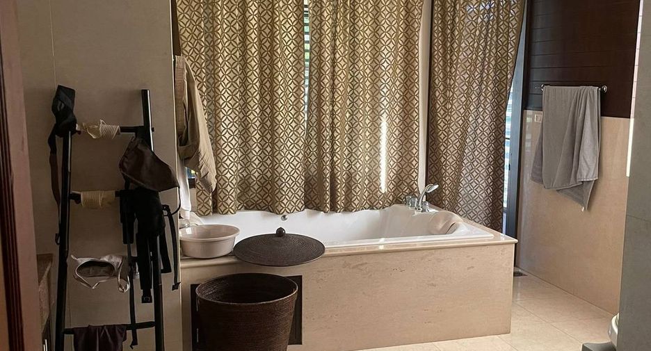 For rent 4 bedrooms house in Bang Phli, Samut Prakan