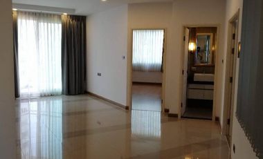 À vendre 2 chambres condo à Huai Khwang, Bangkok