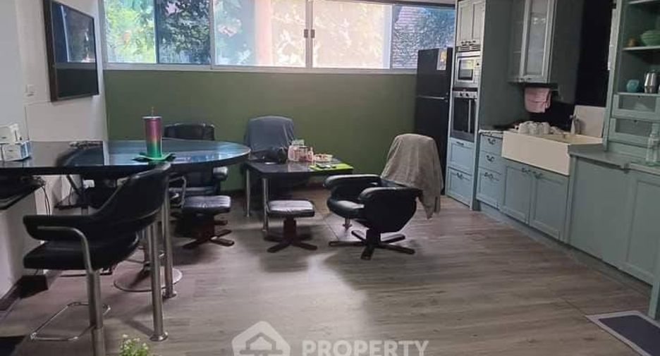 Reihenhaus zum Kauf mit 3 Zimmer in Pratumnak, Pattaya