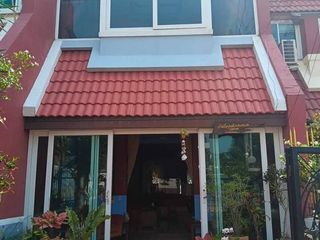 For sale 3 bedrooms townhouse in Bang Lamung, Chonburi