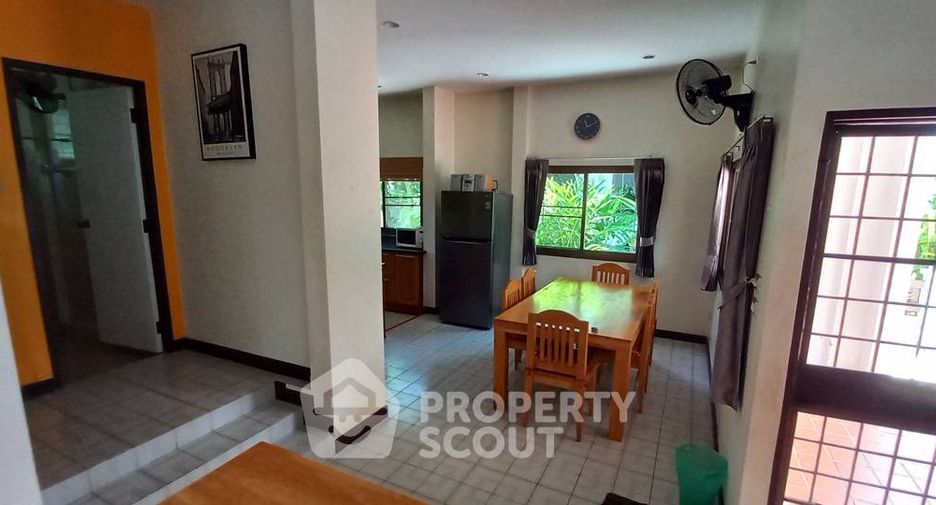 For rent 4 bedrooms house in Na Jomtien, Pattaya