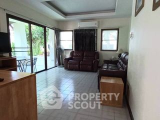 For rent 4 bedrooms house in Na Jomtien, Pattaya