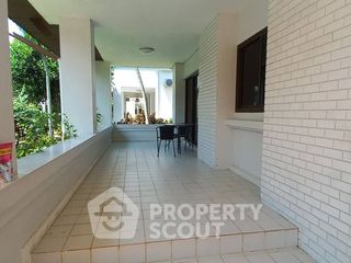 For rent 4 bedrooms house in Na Jomtien, Pattaya