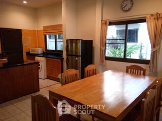For rent 4 bedrooms house in Na Jomtien, Pattaya