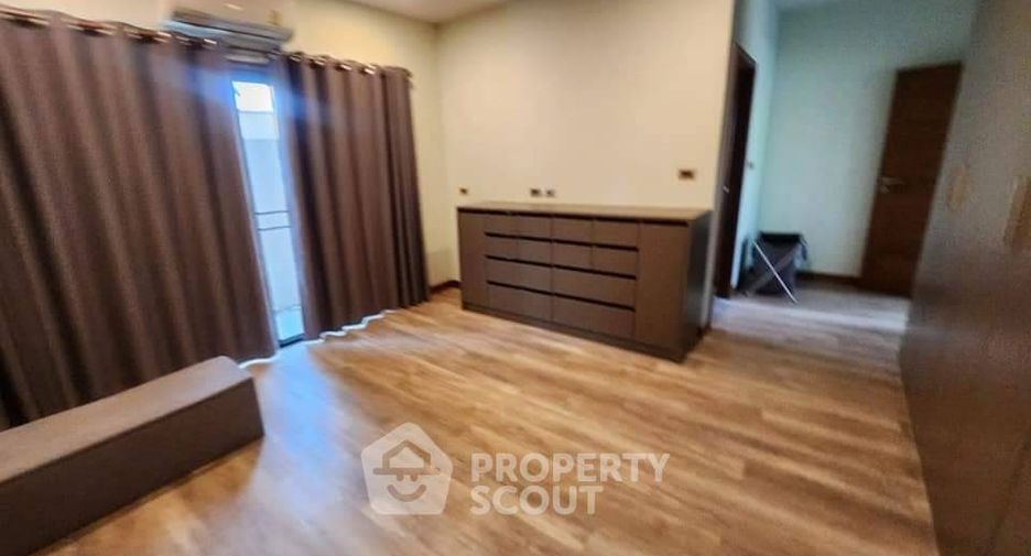 For sale 3 bedrooms house in Huay Yai, Pattaya