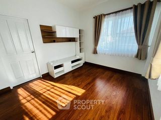 For rent 3 bedrooms house in East Pattaya, Pattaya