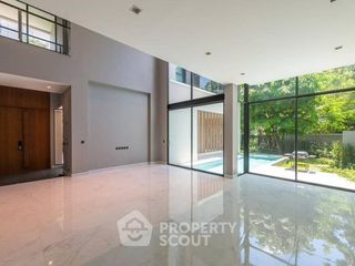 For sale 5 bedrooms house in Lak Si, Bangkok