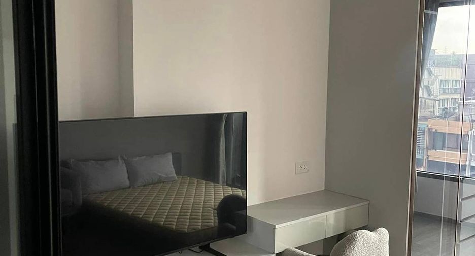 For rent 1 bed condo in Huai Khwang, Bangkok