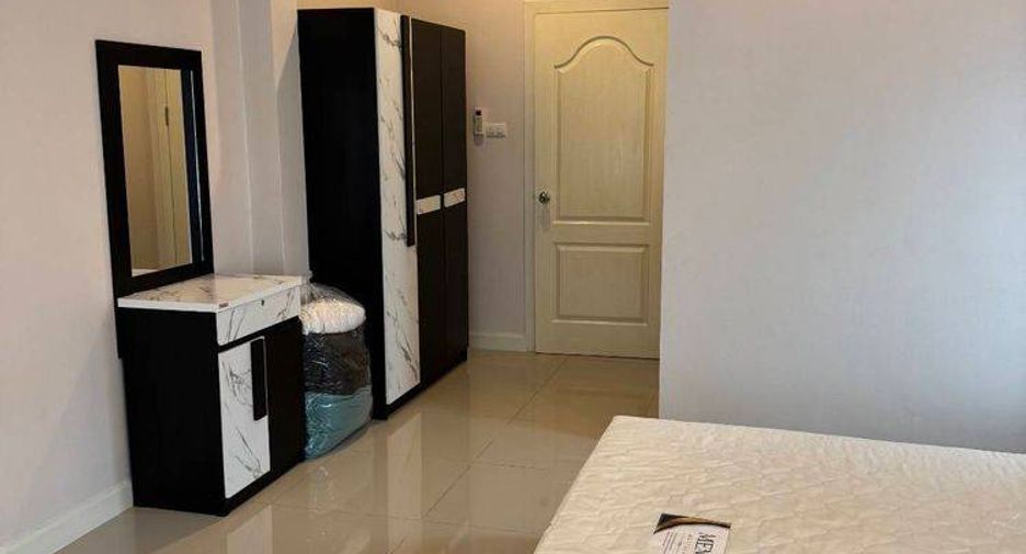For rent 3 bedrooms house in East Pattaya, Pattaya