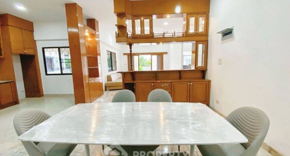 For sale 2 bedrooms house in East Pattaya, Pattaya