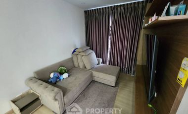 For rent 2 bedrooms condo in Bangkok Noi, Bangkok